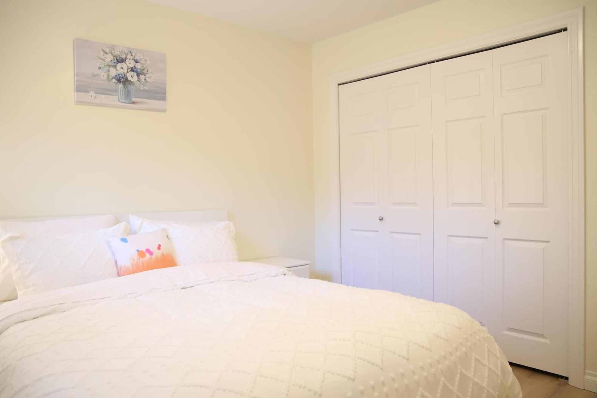 A Private Suite In Port Moody Exterior photo